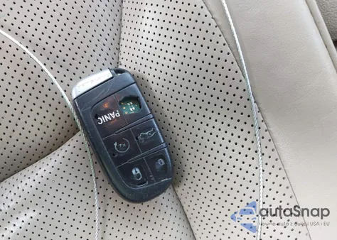 2011 Chrysler 300C z USA, uszkodzony, nr VIN 2C3CA6CTXBH528568